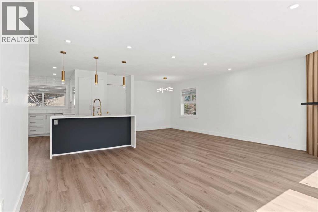 304 Huntbourne Hill Ne, Calgary, Alberta  T2K 3Y4 - Photo 4 - A2305371