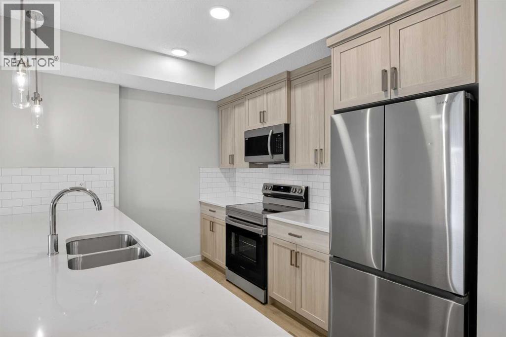 1206, 33 Carringham Gate Nw, Calgary, Alberta  T3P 2H6 - Photo 8 - A2307634