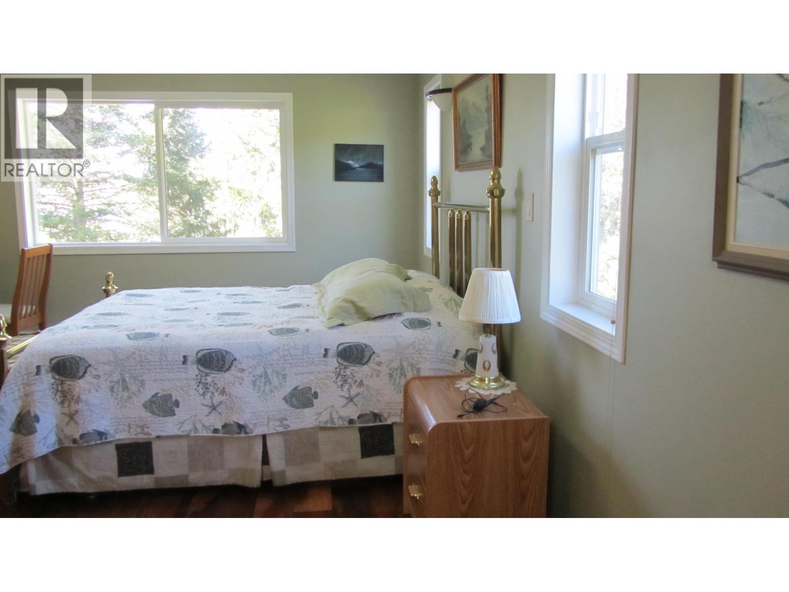 5369 Kallum Drive, 108 Mile Ranch, British Columbia  V0K 2Z0 - Photo 13 - R3120560