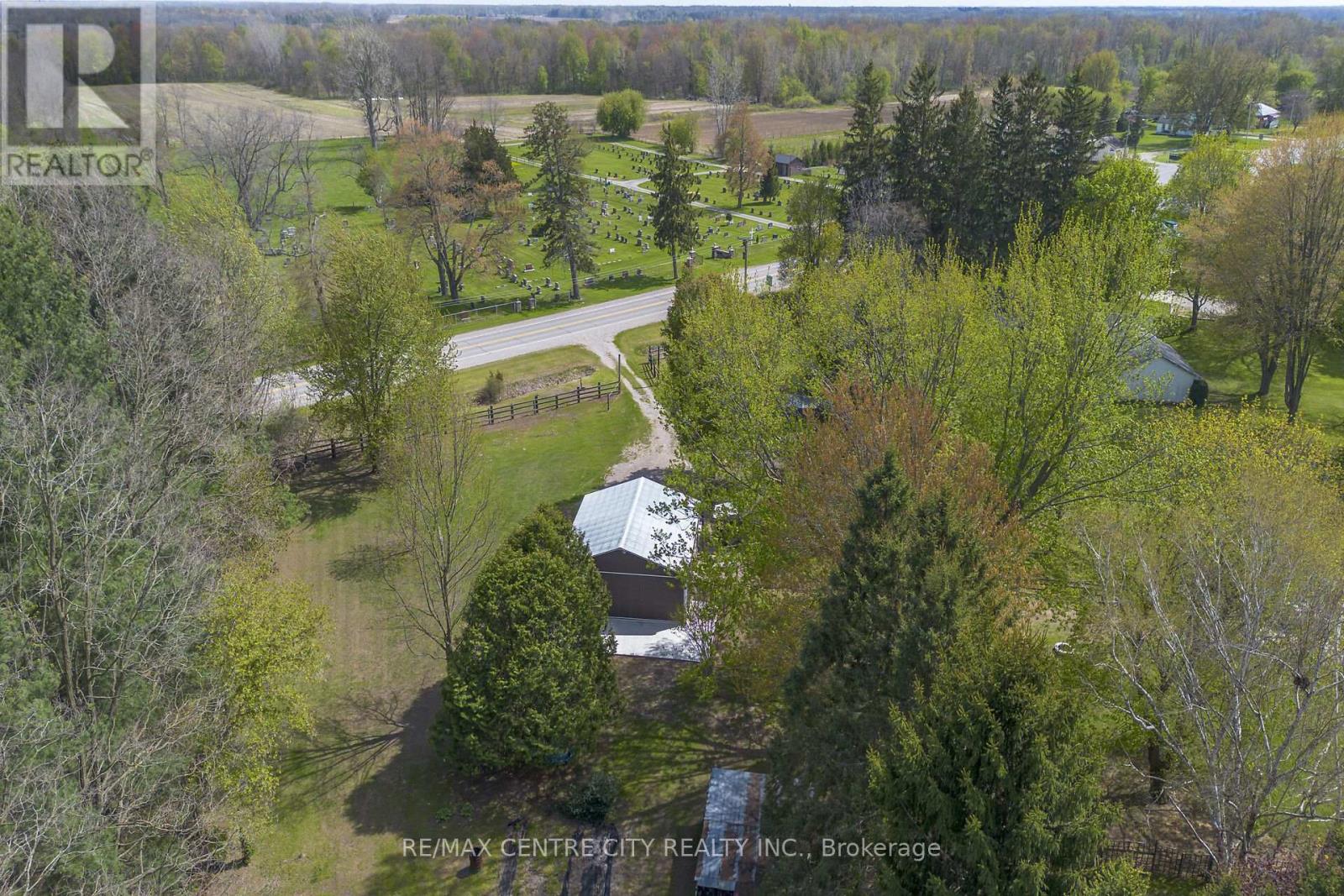 29883 West Bothwell Road, Chatham-Kent, Ontario  N0P 1C0 - Photo 47 - X13090452