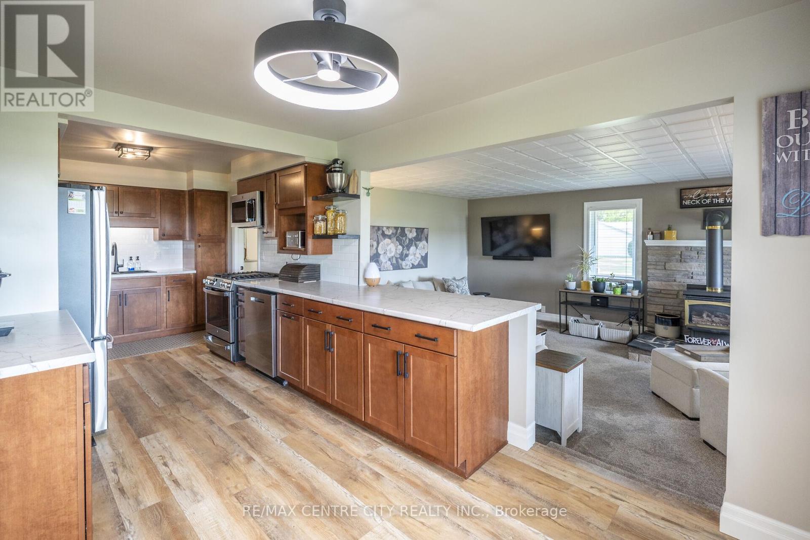 29883 West Bothwell Road, Chatham-Kent, Ontario  N0P 1C0 - Photo 6 - X13090452