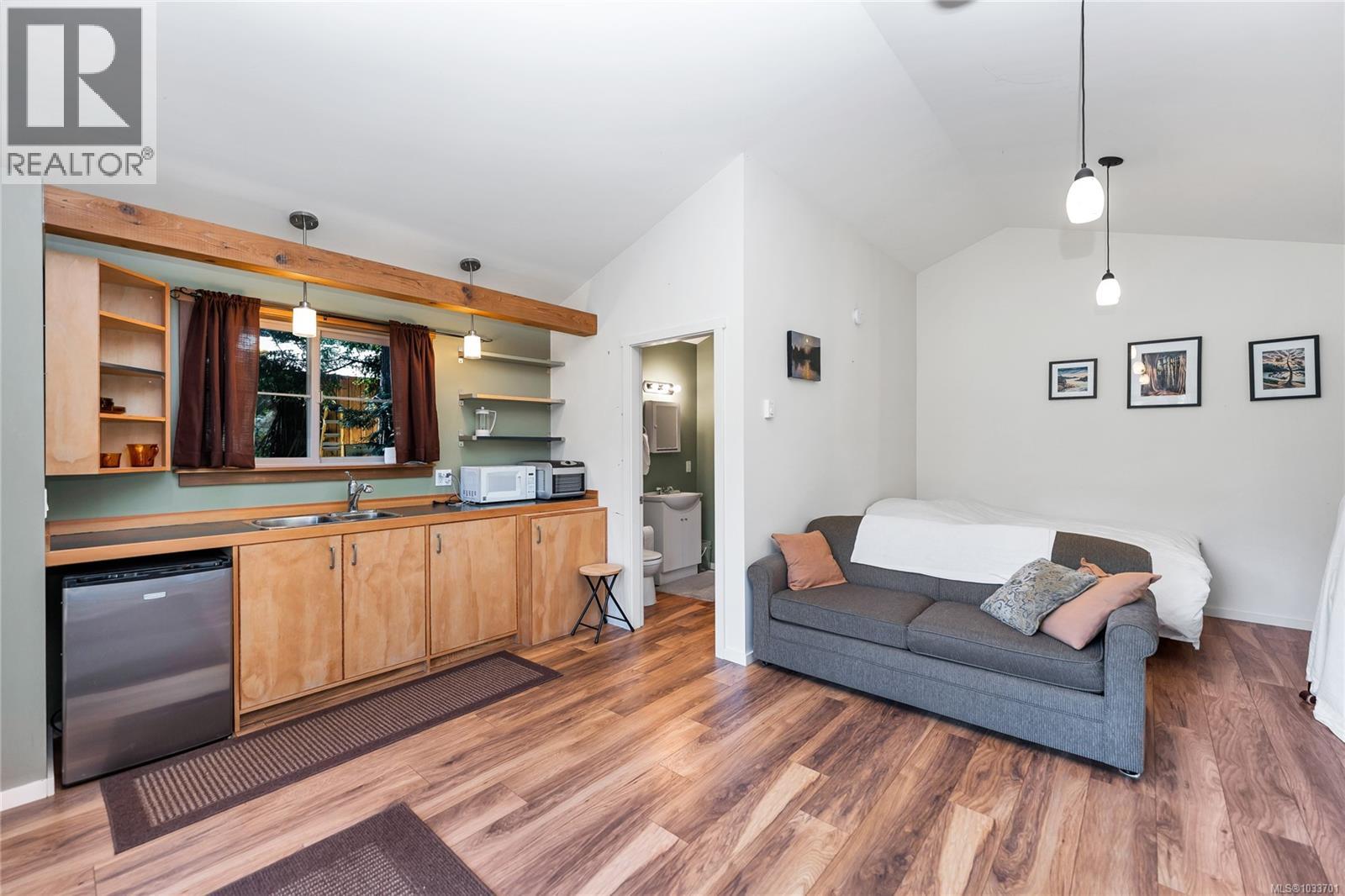 490 Rainbow Rd, Salt Spring, British Columbia  V8K 2M5 - Photo 5 - 1033701