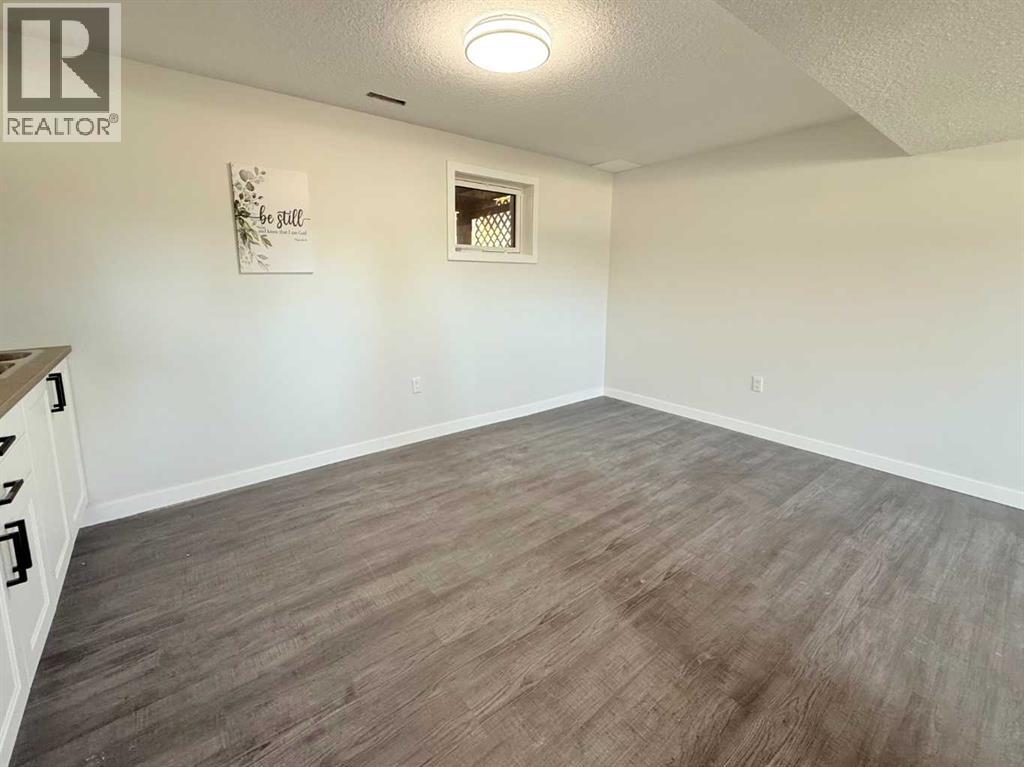 318 5 Avenue, Wainwright, Alberta  T9W 1A7 - Photo 28 - A2308769