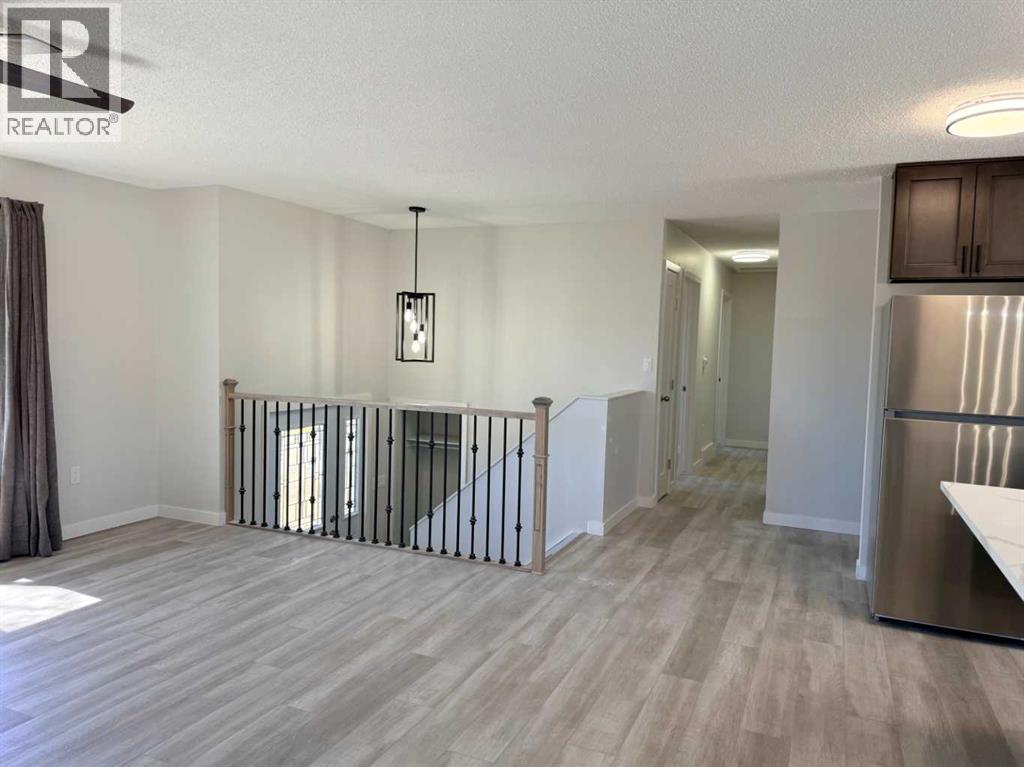 318 5 Avenue, Wainwright, Alberta  T9W 1A7 - Photo 4 - A2308769