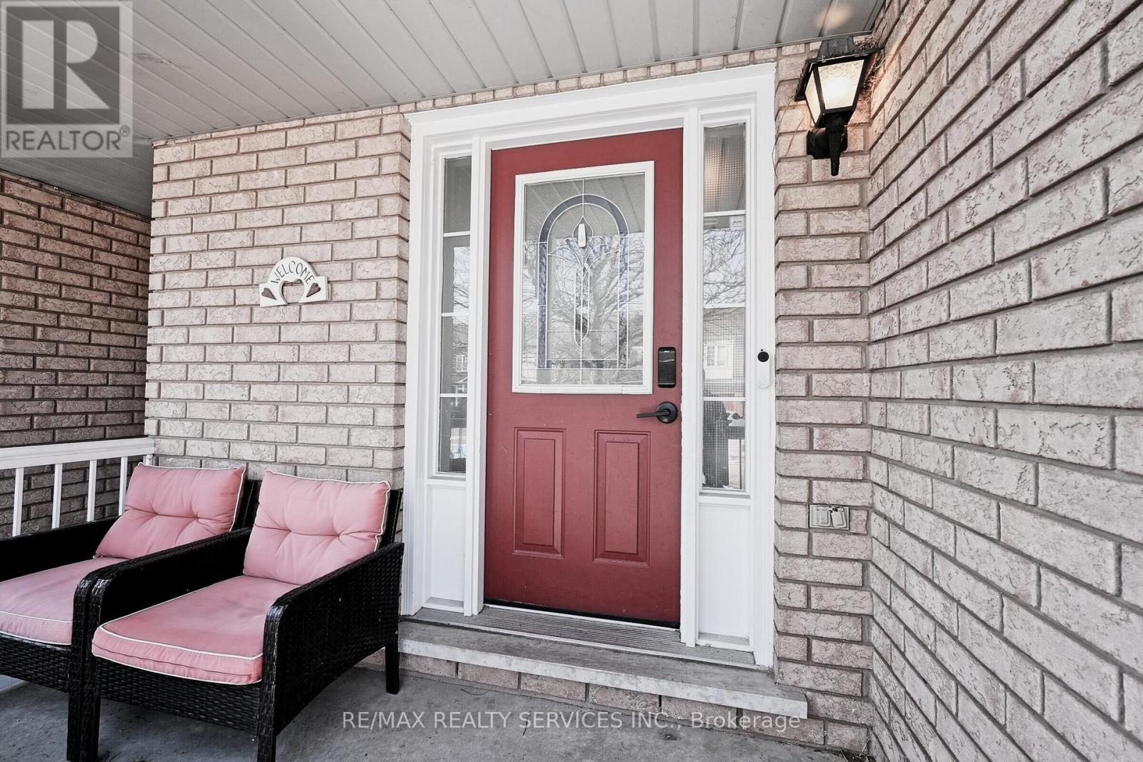 77 Monaco Court, Brampton, Ontario  L7A 1X5 - Photo 6 - W13093140