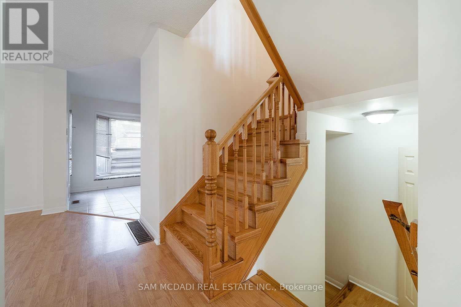 2447 Baintree Crescent, Oakville, Ontario  L6M 4W9 - Photo 14 - W13093156