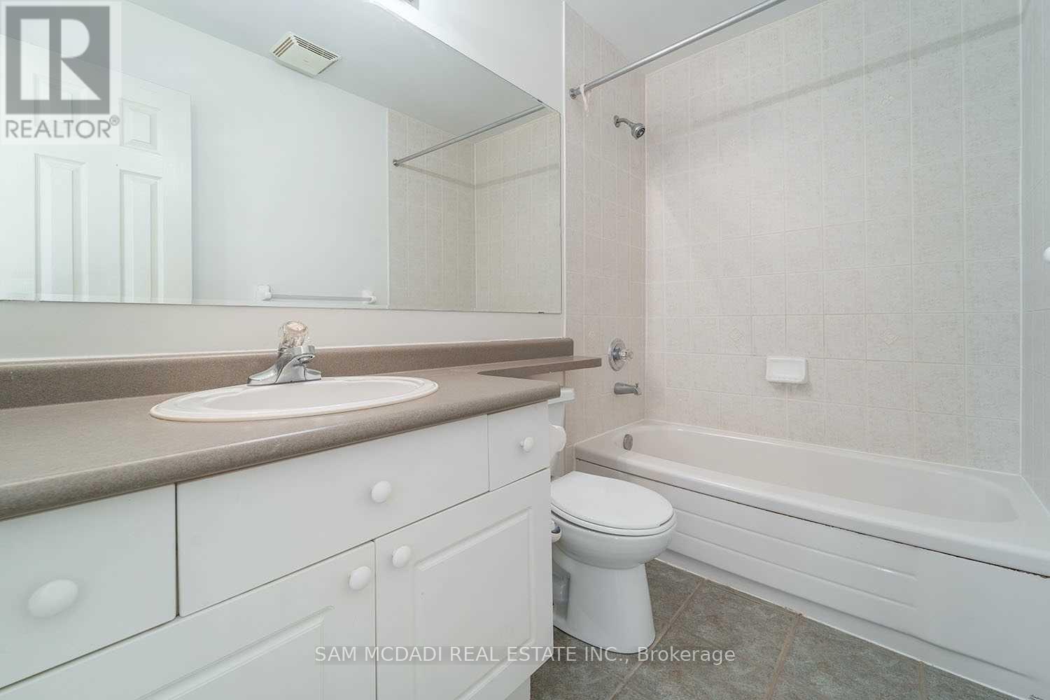 2447 Baintree Crescent, Oakville, Ontario  L6M 4W9 - Photo 23 - W13093156
