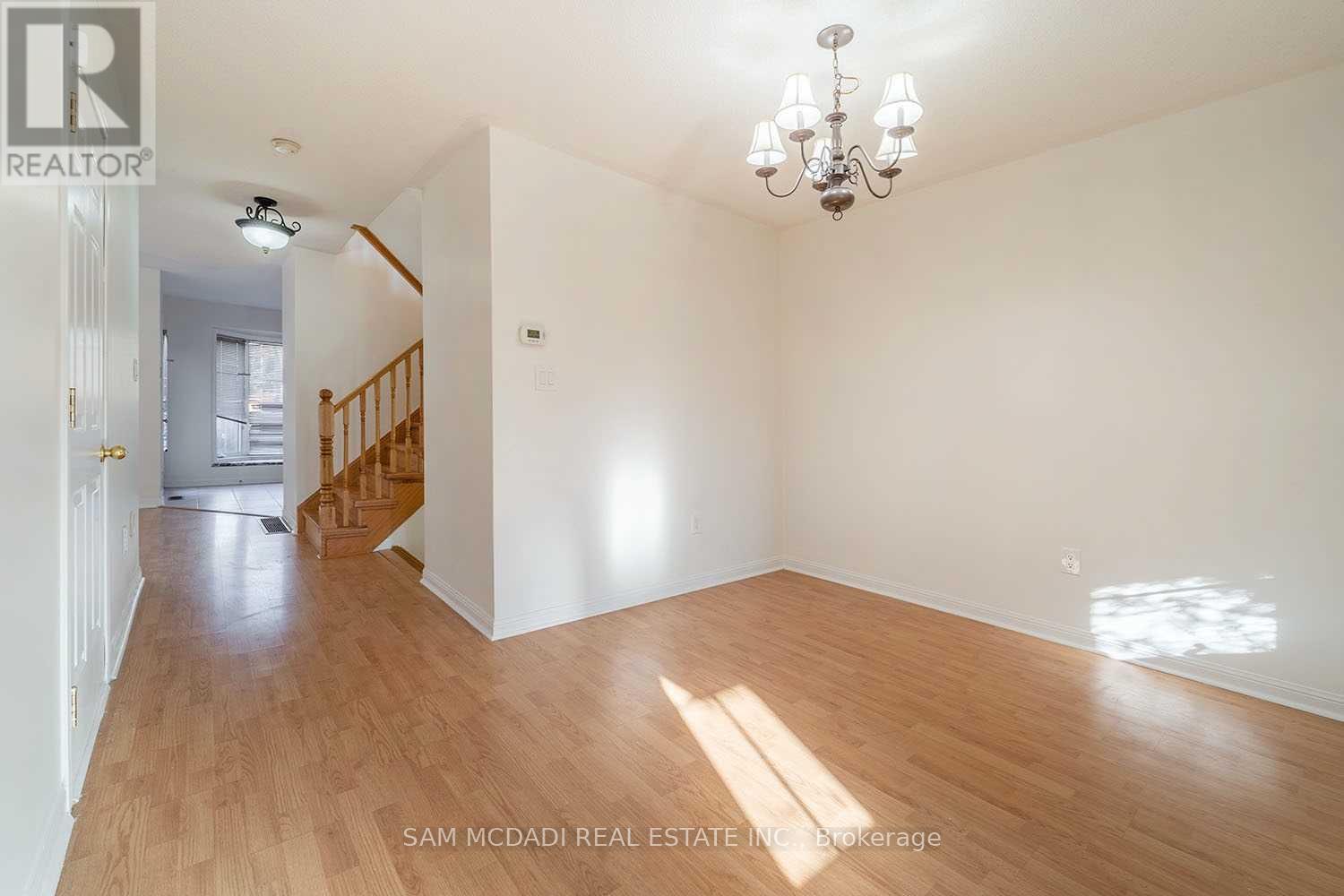2447 Baintree Crescent, Oakville, Ontario  L6M 4W9 - Photo 5 - W13093156