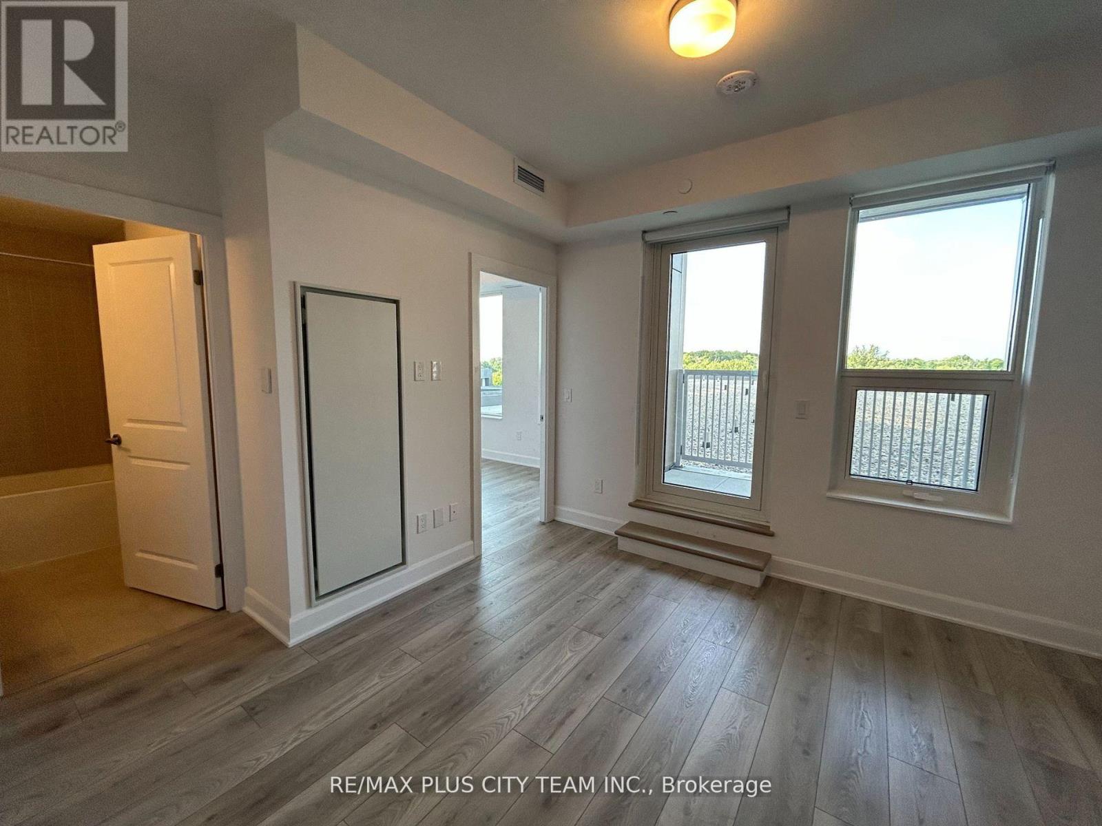506 - 3240 William Coltson Avenue, Oakville, Ontario  L6H 8C8 - Photo 2 - W13093160