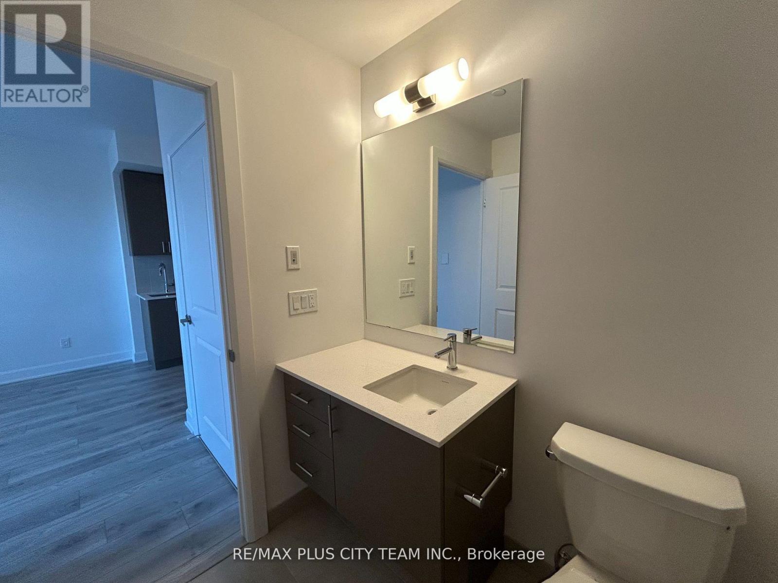 506 - 3240 William Coltson Avenue, Oakville, Ontario  L6H 8C8 - Photo 8 - W13093160