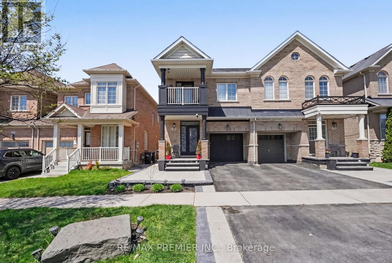82 Chesterwood Crescent, Brampton, Ontario  L6Y 0Z5 - Photo 2 - W13093164