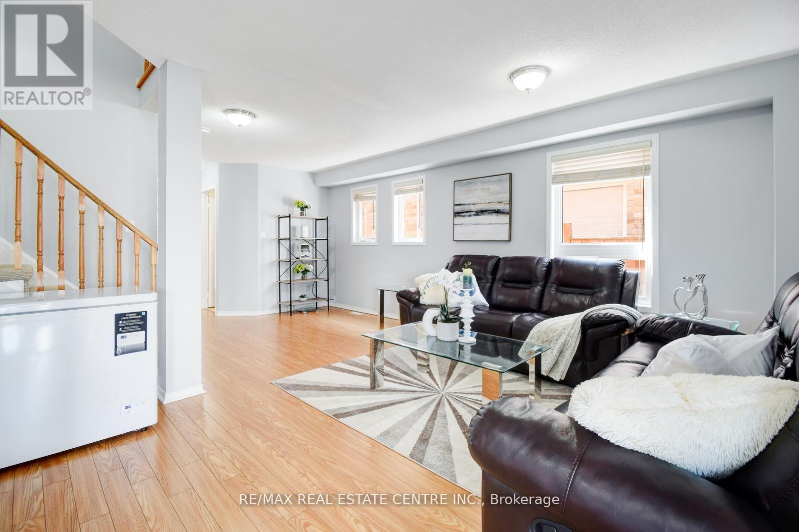 103 Botavia Downs Drive, Brampton, Ontario  L7A 3P6 - Photo 7 - W13093206