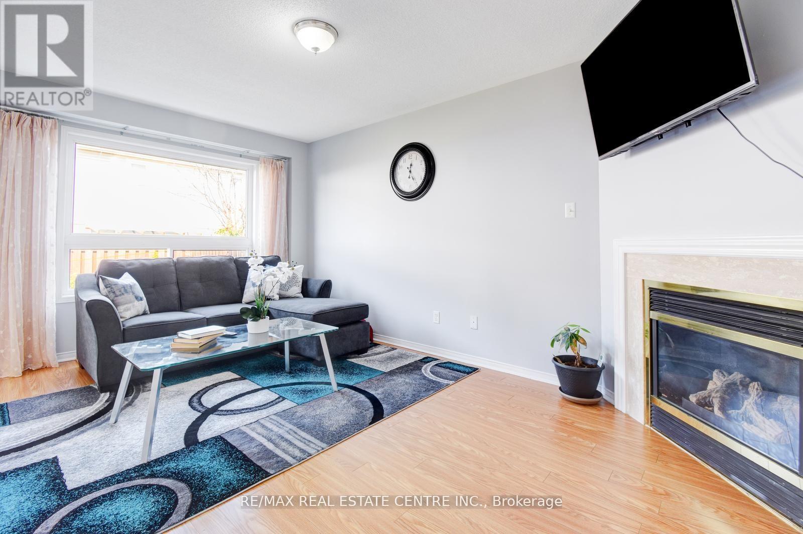 103 Botavia Downs Drive, Brampton, Ontario  L7A 3P6 - Photo 9 - W13093206