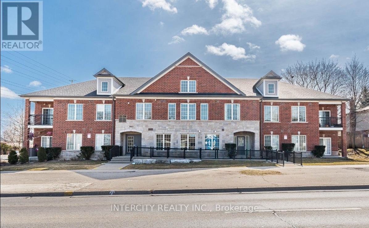 205 - 960 BLOOR STREET, Mississauga, Ontario