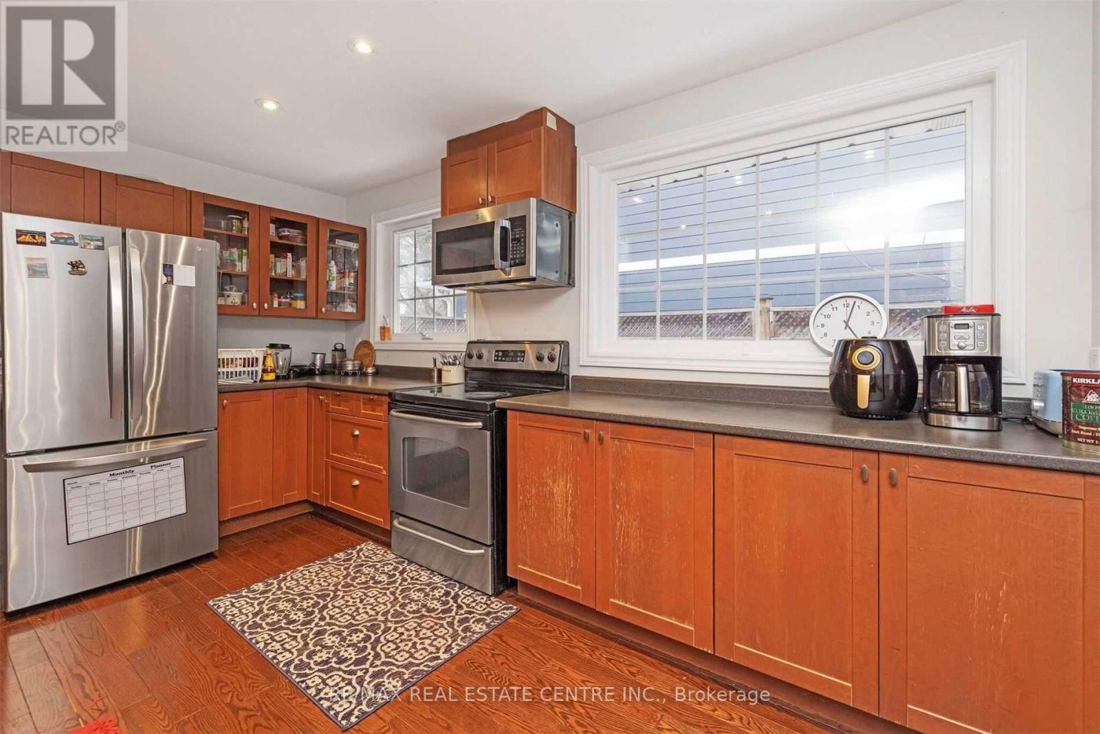1172 Queens Avenue, Oakville, Ontario  L6H 2B5 - Photo 5 - W13093218