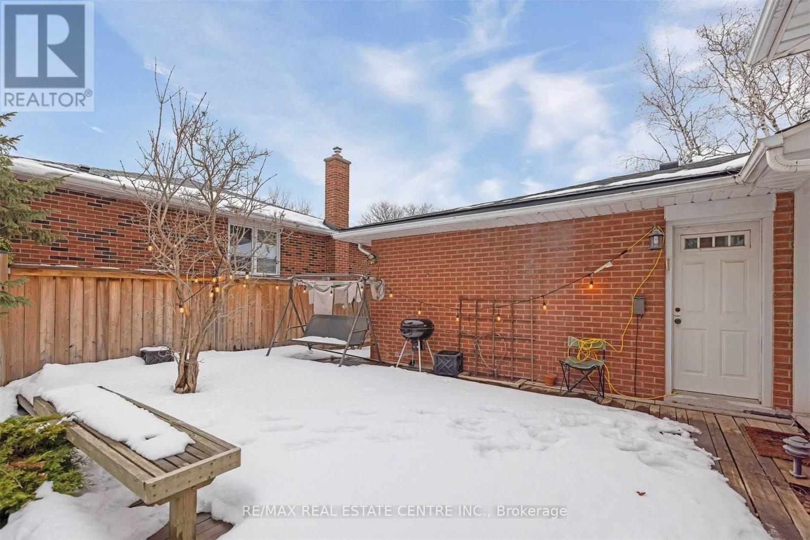 1172 Queens Avenue, Oakville, Ontario  L6H 2B5 - Photo 8 - W13093218