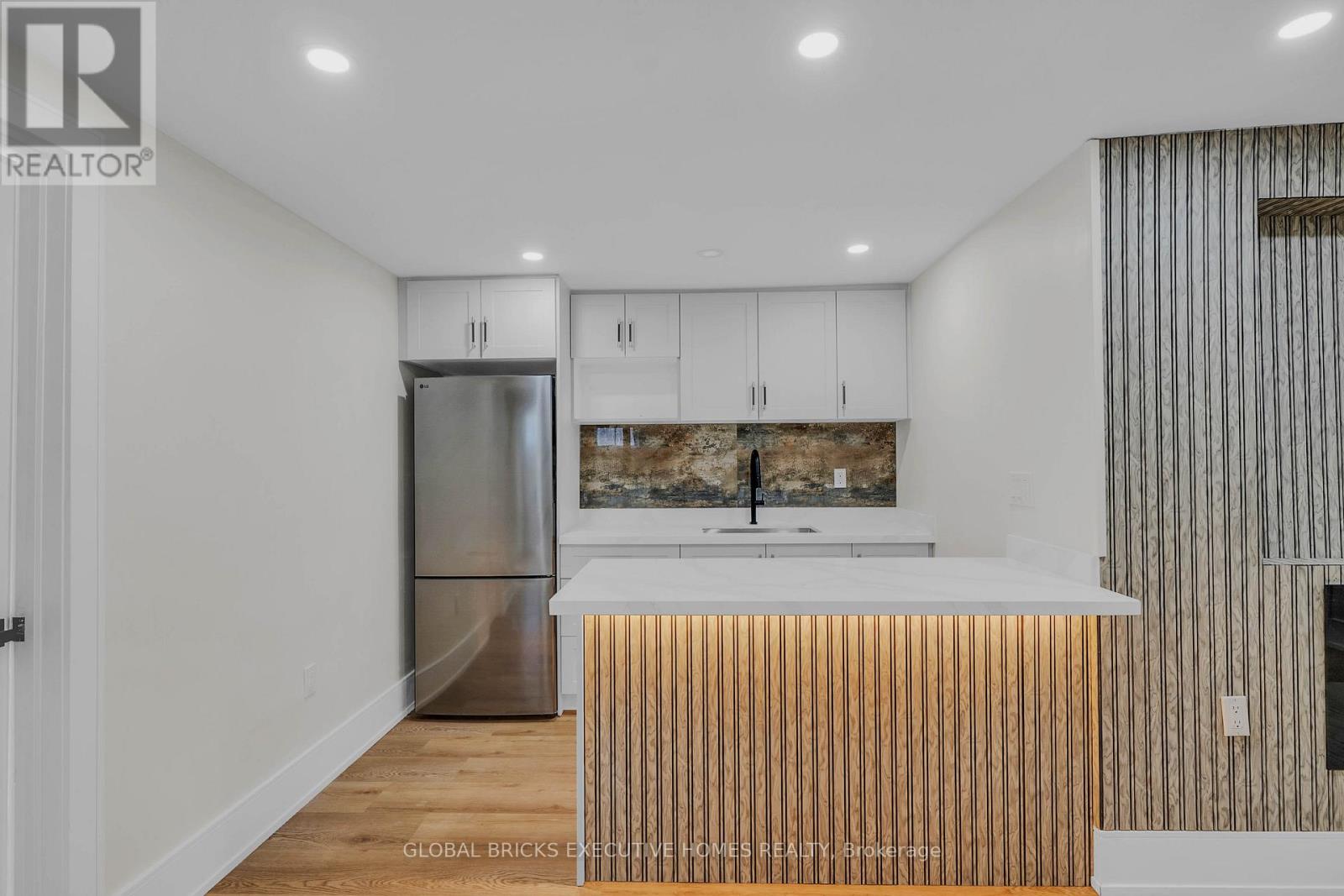 307 Lees Lane, Oakville, Ontario  L6L 4S2 - Photo 40 - W13093220