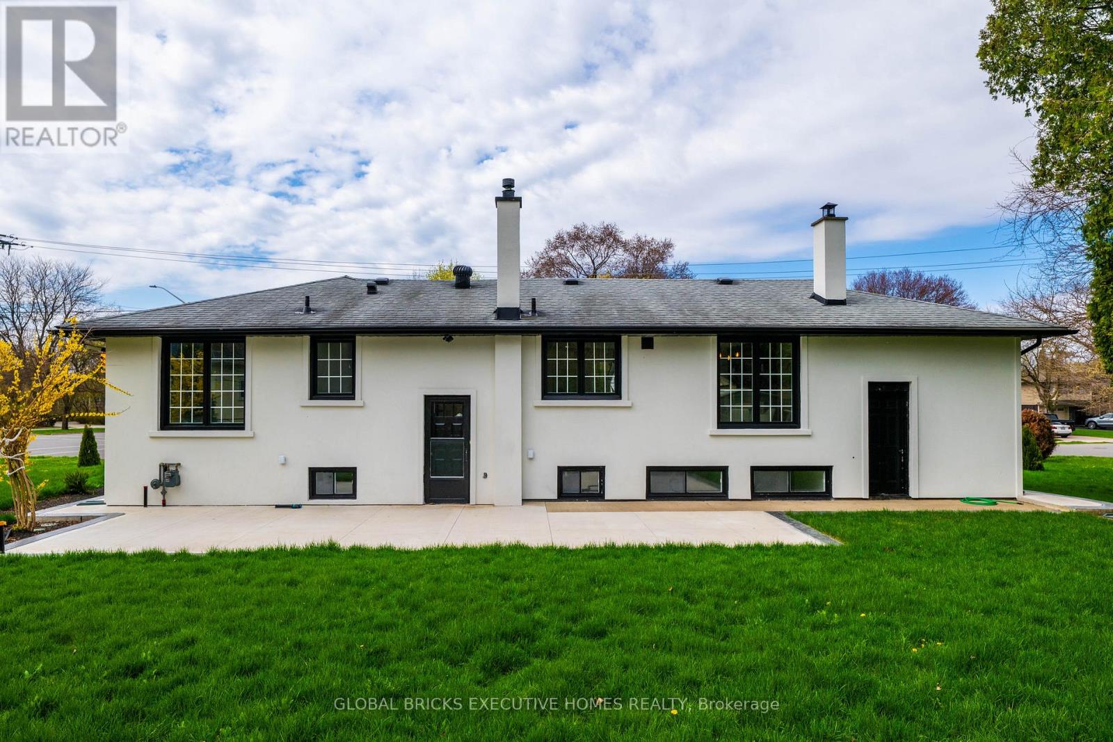 307 Lees Lane, Oakville, Ontario  L6L 4S2 - Photo 49 - W13093220