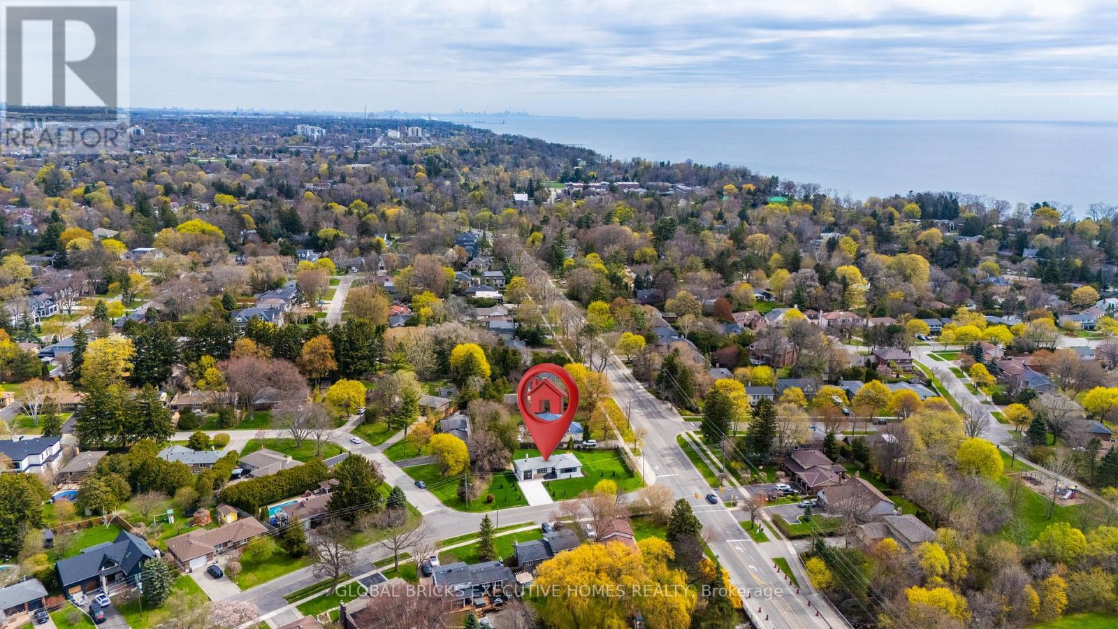 307 Lees Lane, Oakville, Ontario  L6L 4S2 - Photo 5 - W13093220