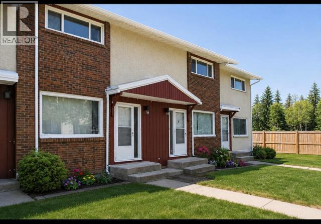 20, 441 Switzer Drive, Hinton, Alberta  T7V 1Z7 - Photo 1 - A2255970