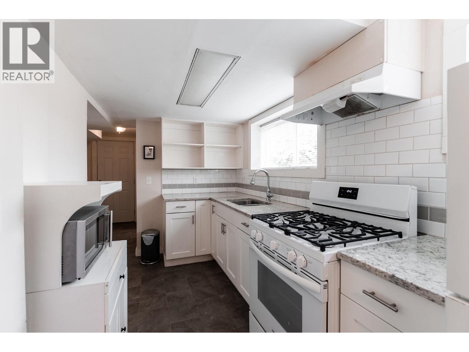 832 Salsbury Drive, Vancouver, British Columbia  V5L 4A2 - Photo 26 - R3119971