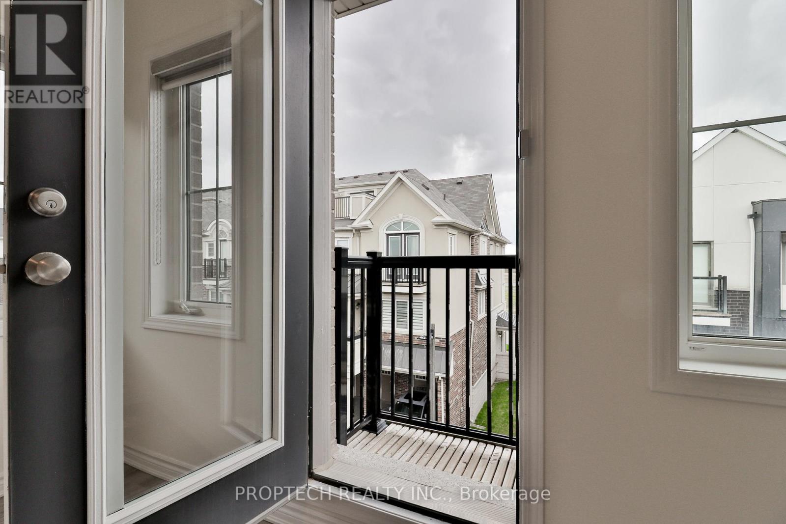 19 Frederick Wilson Avenue, Markham, Ontario  L6B 1N2 - Photo 31 - N13084222