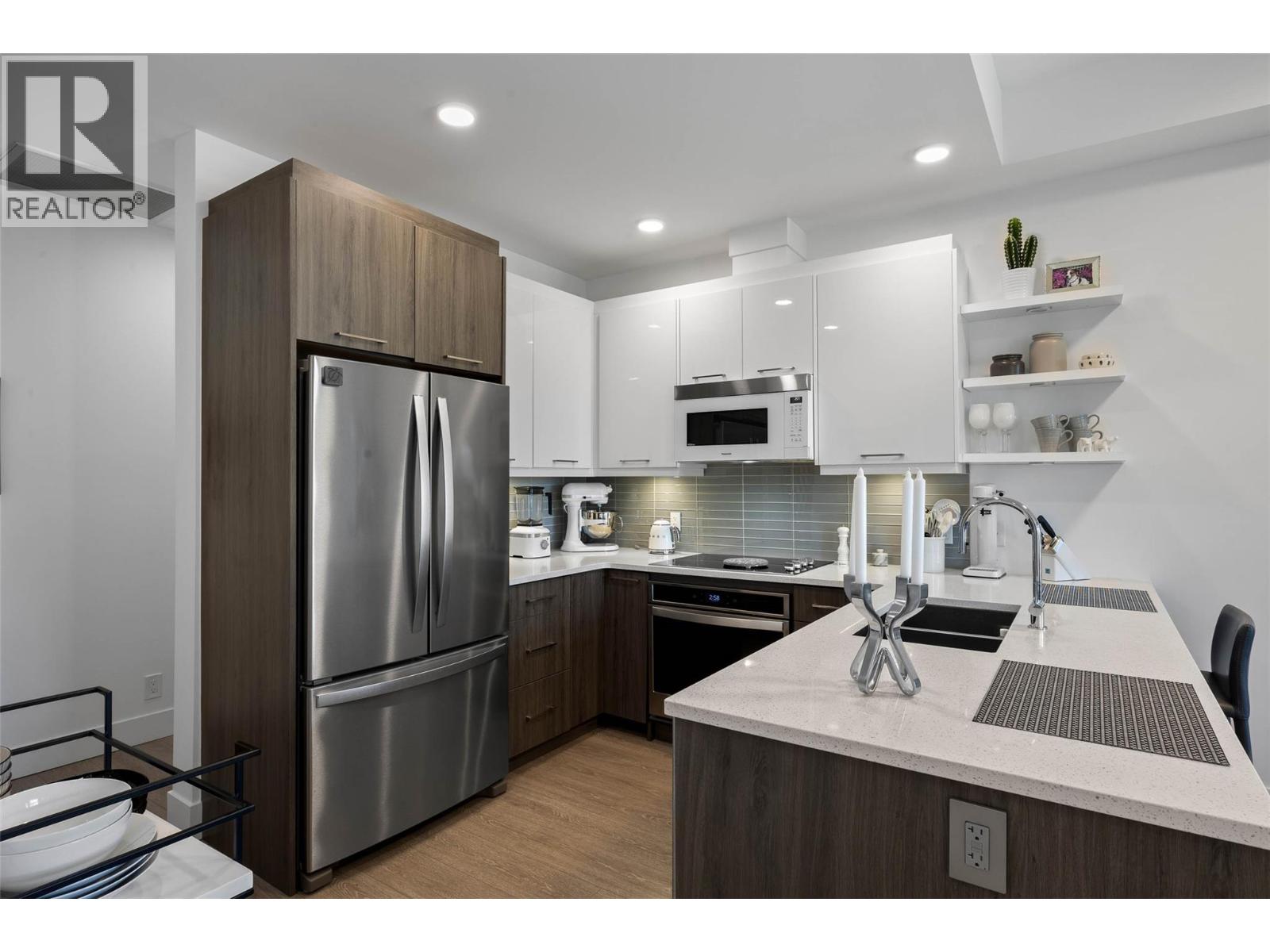 885 University Drive Unit# 304, Kamloops, British Columbia  V2C 5N3 - Photo 3 - 10386428