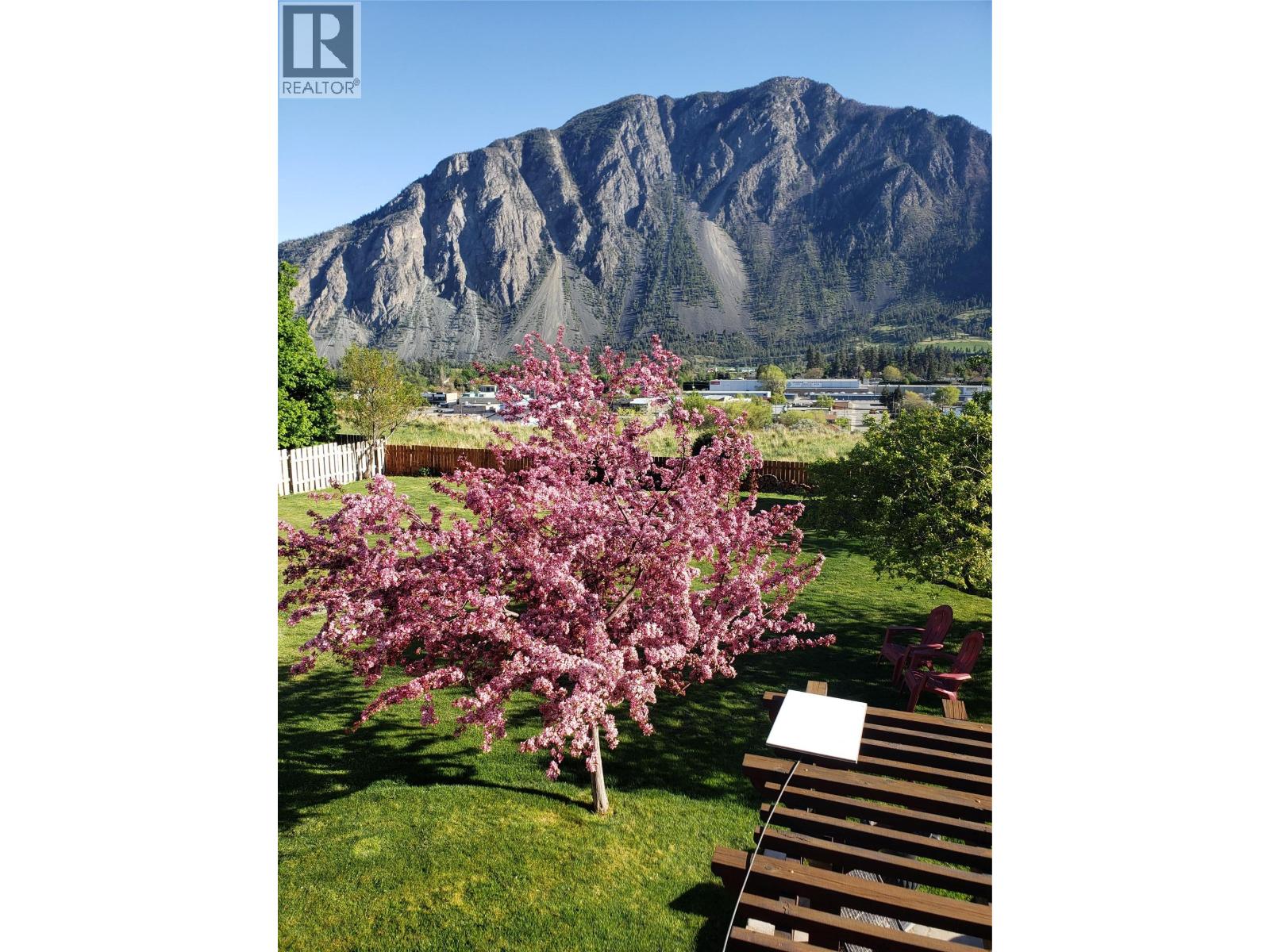 617 3rd Avenue, Keremeos, British Columbia  V0X 1N2 - Photo 87 - 10386226