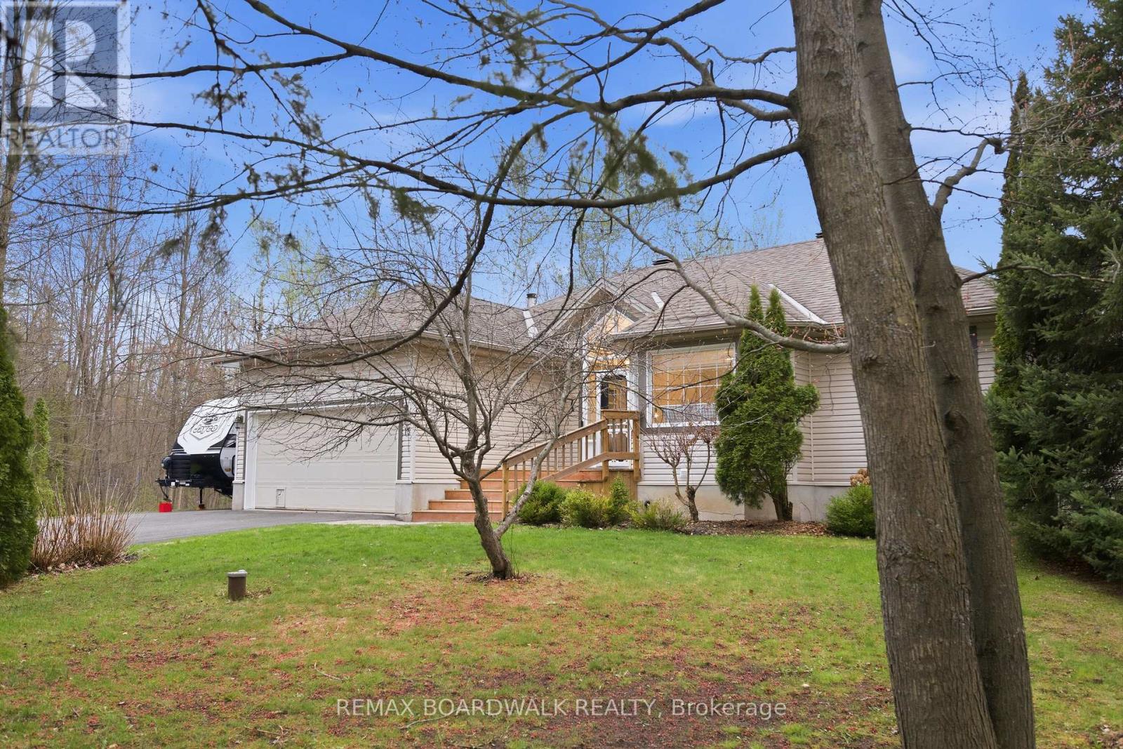 15 Birch Drive, North Grenville, Ontario  K0G 1J0 - Photo 4 - X13093252