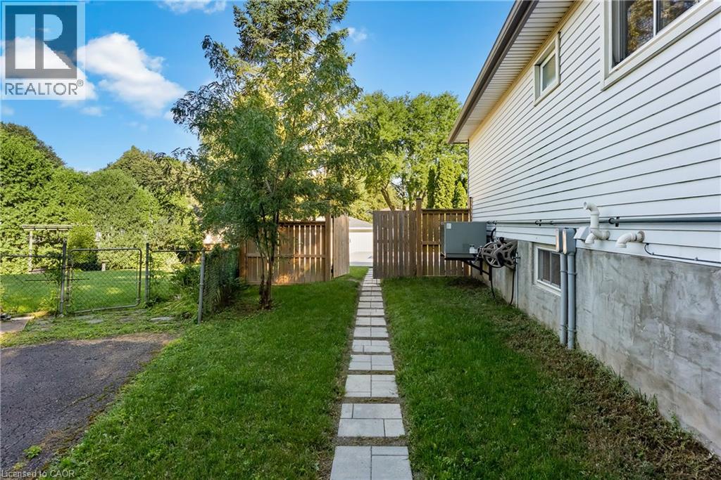 6447 Kendale Court, Niagara Falls, Ontario  L2H 1Z2 - Photo 47 - 40827464