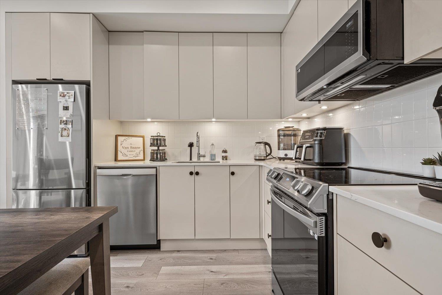 202 45511 Campus Drive, Garrison Crossing, Chilliwack, British Columbia  V2R 6K8 - Photo 6 - R3118976