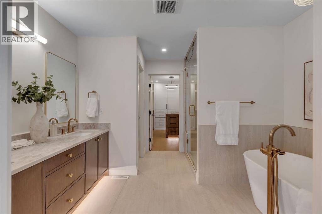 Unit 1, 2032 Bowness Road Nw, Calgary, Alberta  T2N 3K8 - Photo 36 - A2296806