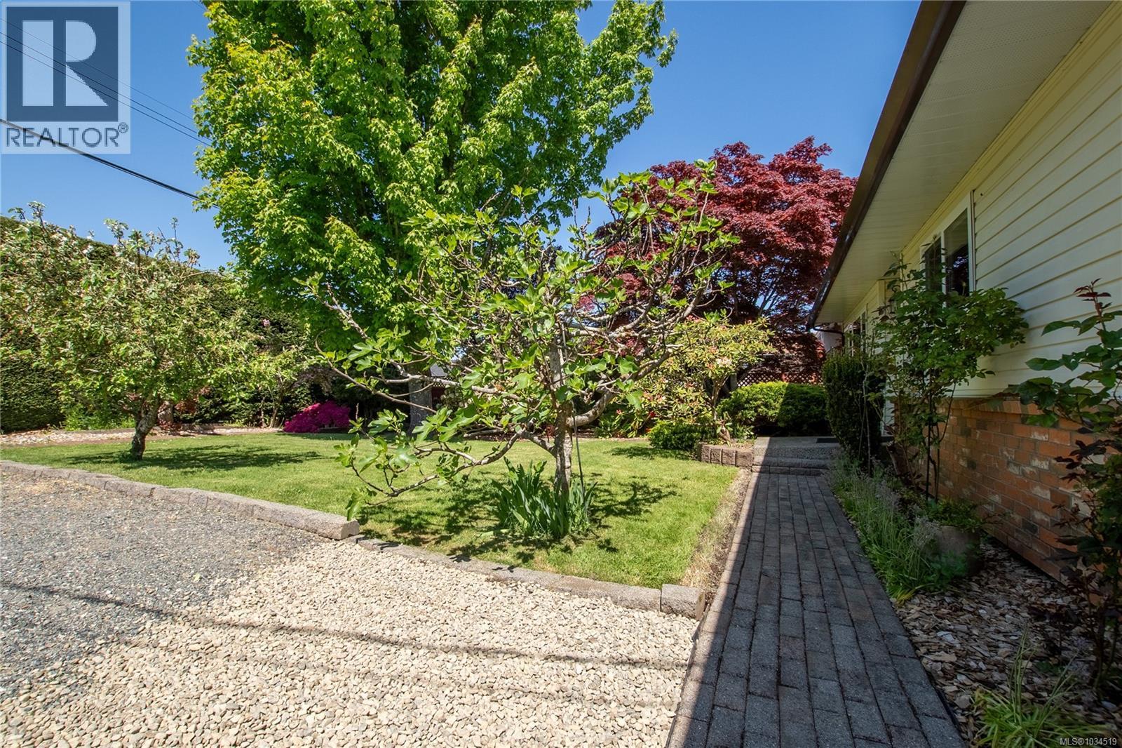 8071 Queen St, Crofton, British Columbia  V0R 1R0 - Photo 4 - 1034519