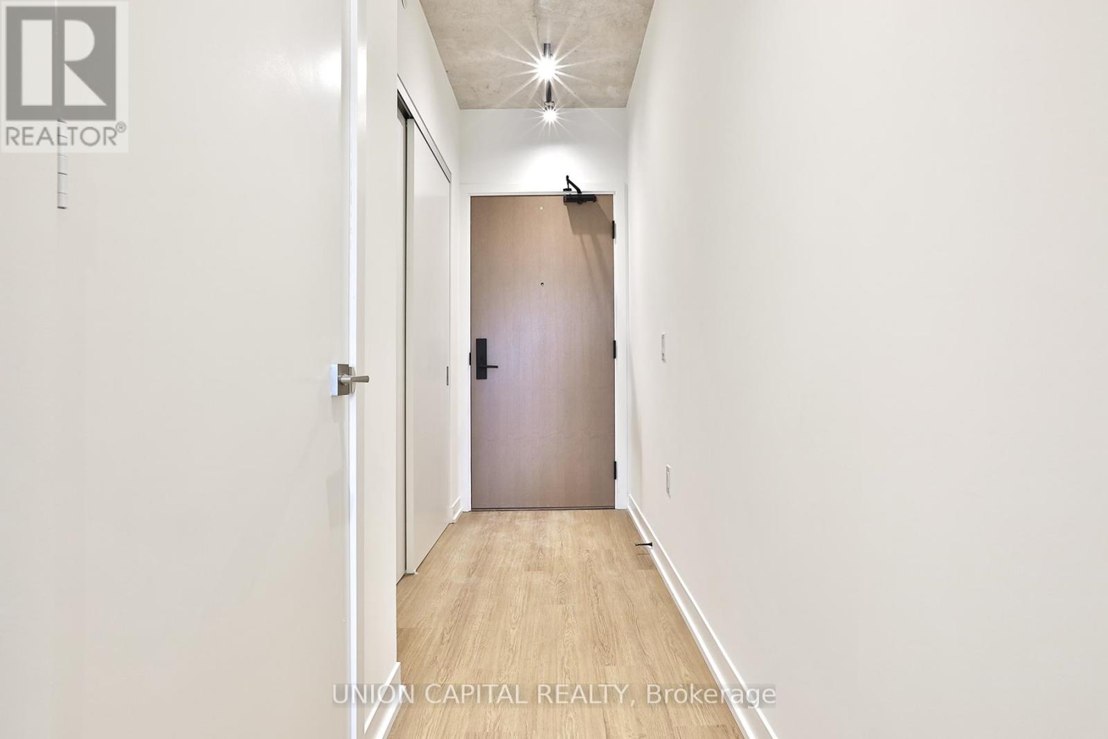 402 - 195 Mccaul Street, Toronto, Ontario  M5T 1W6 - Photo 3 - C13093270