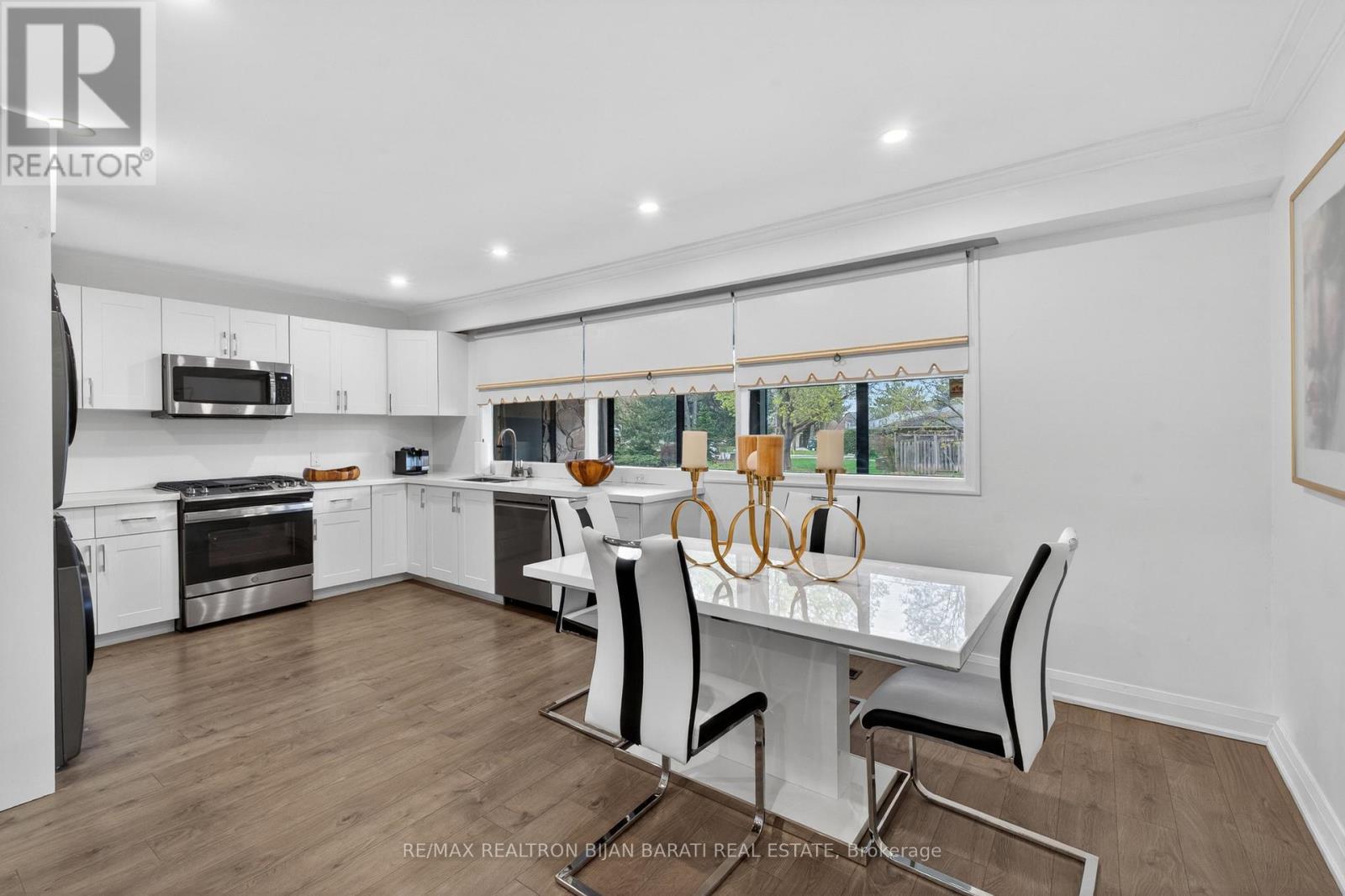 73 Forest Grove Drive, Toronto, Ontario  M2K 1Z4 - Photo 4 - C13093304