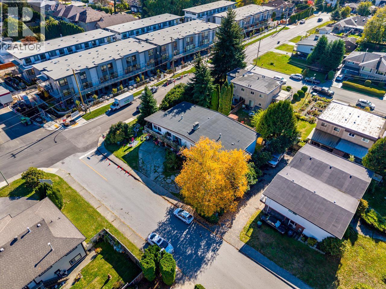 780-782 Catherine Avenue, Coquitlam, British Columbia  V3J 7H5 - Photo 5 - R3120480