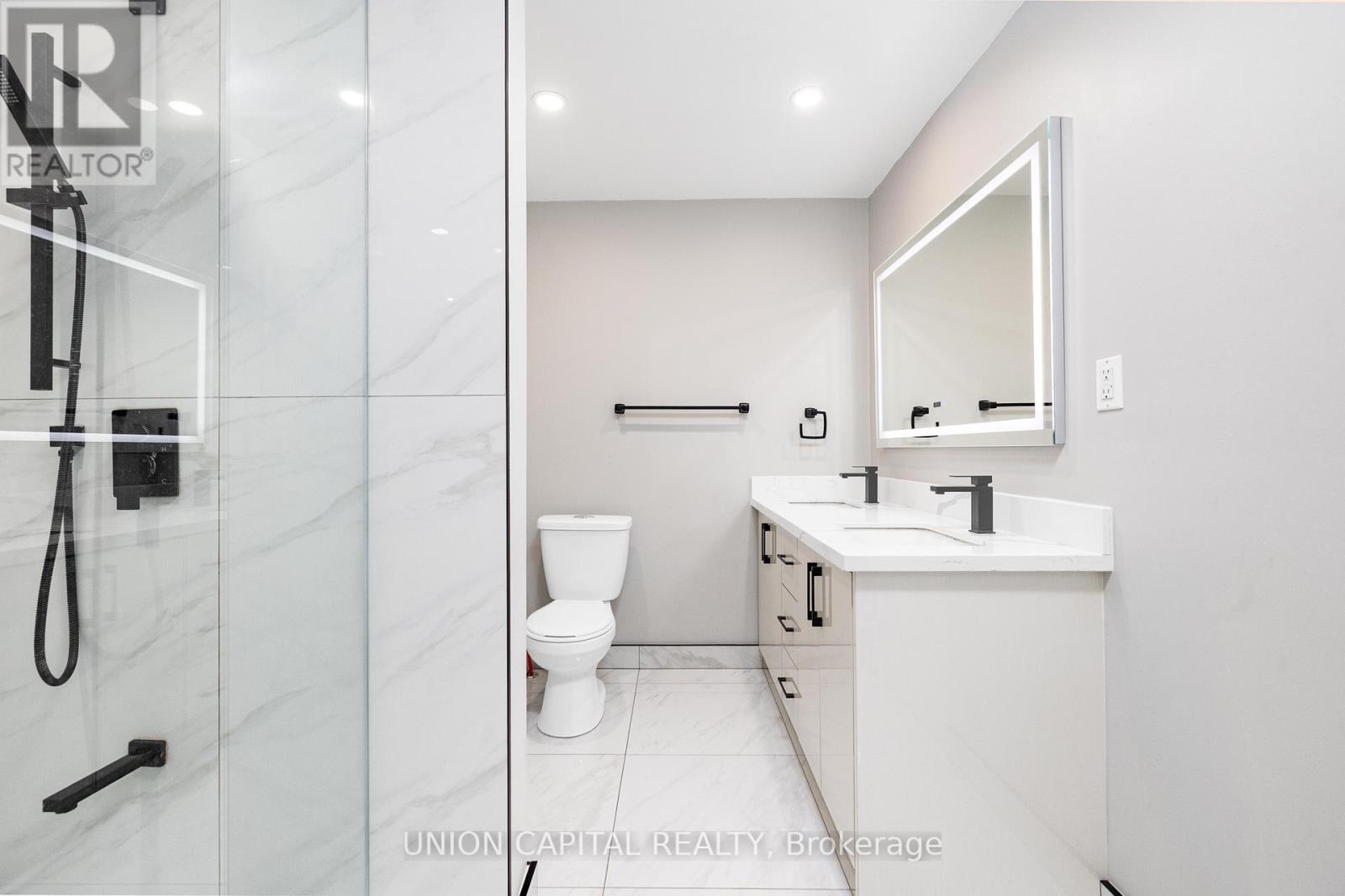 227 Huntingdale Boulevard, Toronto, Ontario  M1W 1T2 - Photo 24 - E13093274