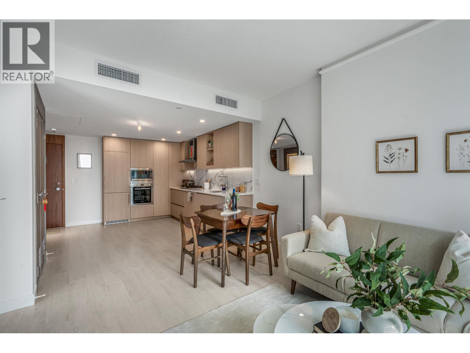 883 8671 Hazelbridge Way, Richmond, British Columbia  V6X 0W9 - Photo 5 - R3119064