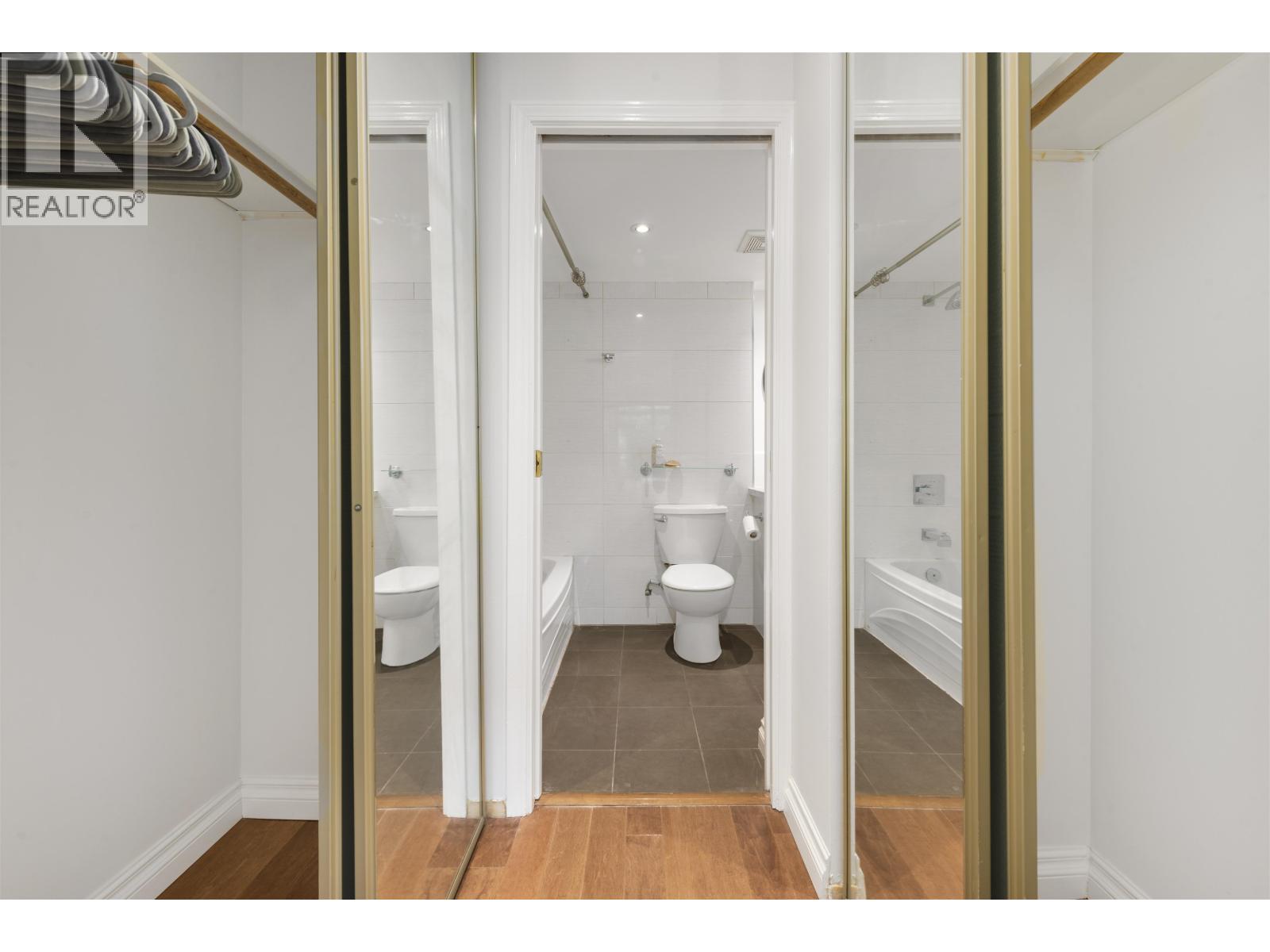 103 1925 W 2nd Avenue, Vancouver, British Columbia  V6J 1J2 - Photo 8 - R3120487