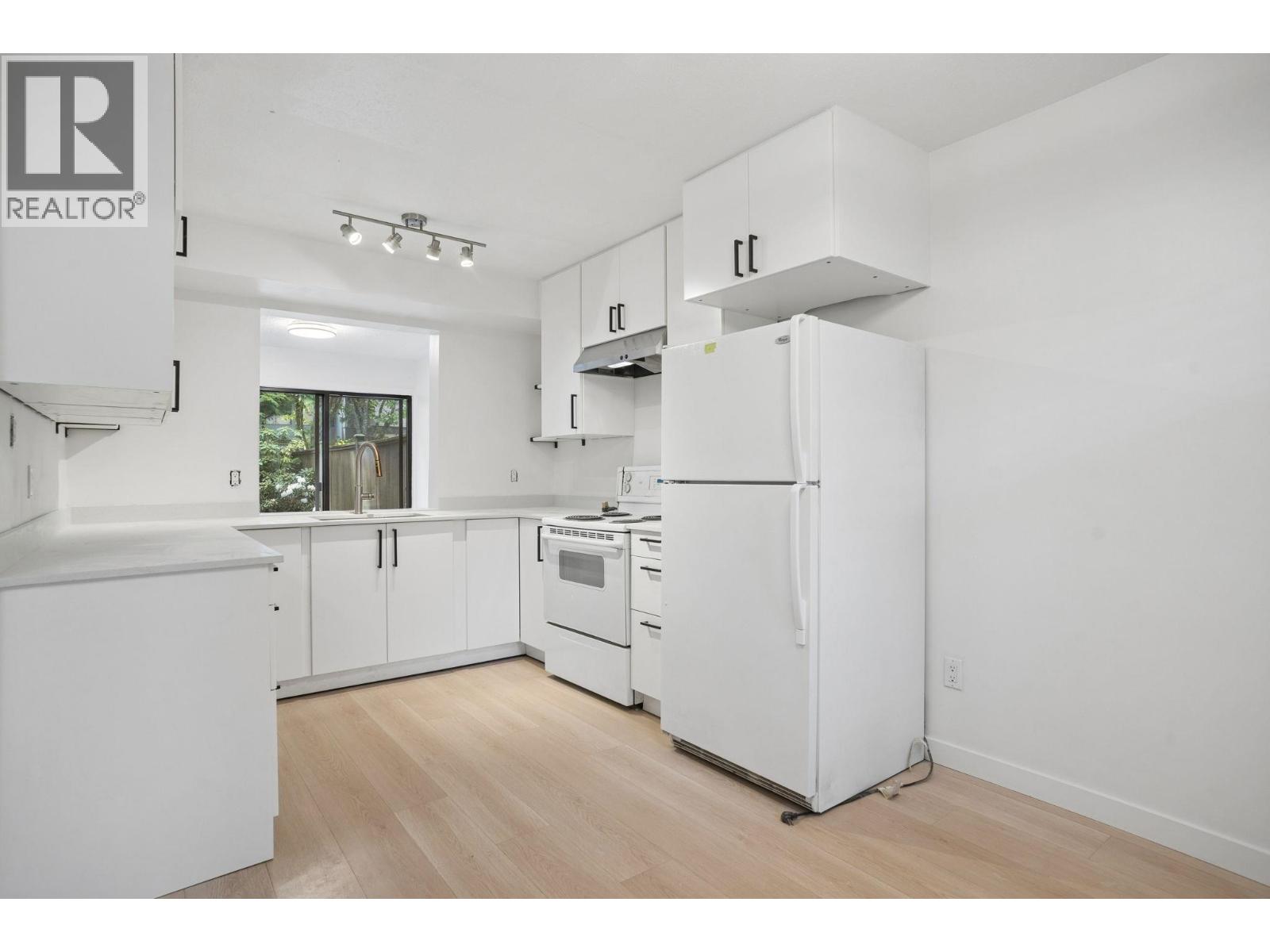 61 3851 Blundell Road, Richmond, British Columbia  V7C 4P7 - Photo 9 - R3120503