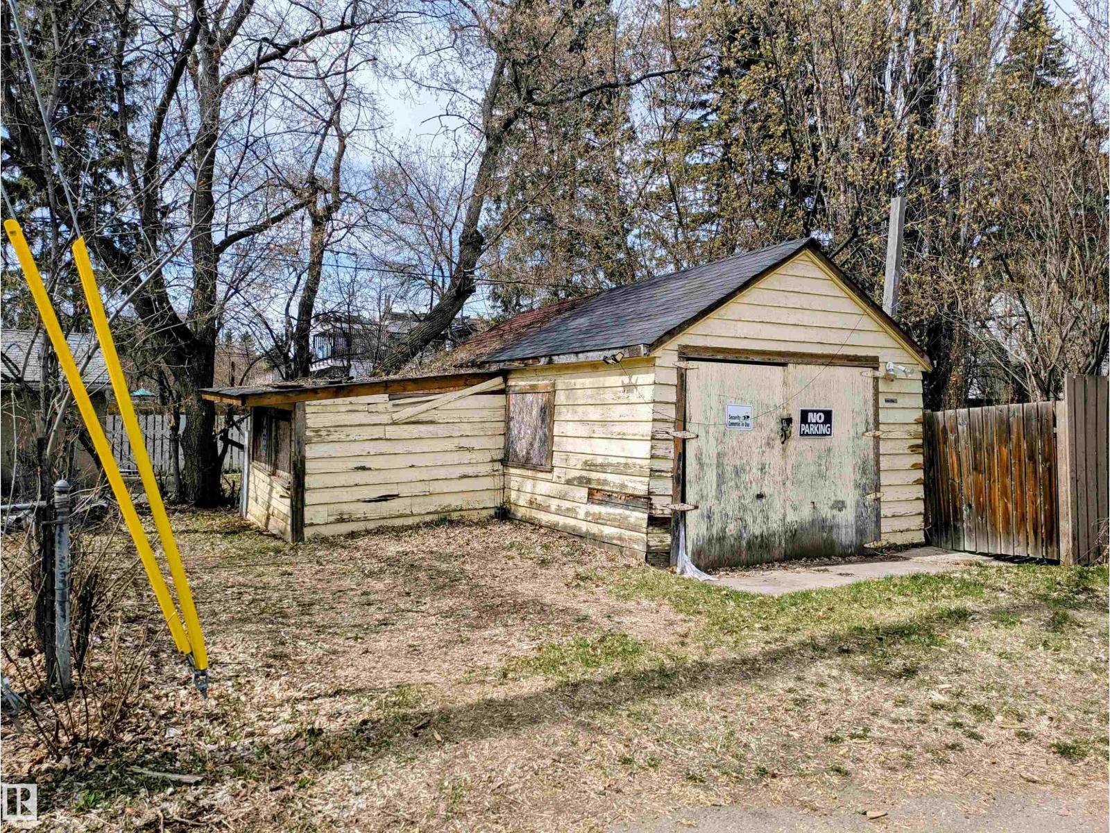 11021 80 Av NW, Edmonton, Alberta  T6G 0R2 - Photo 6 - E4474521