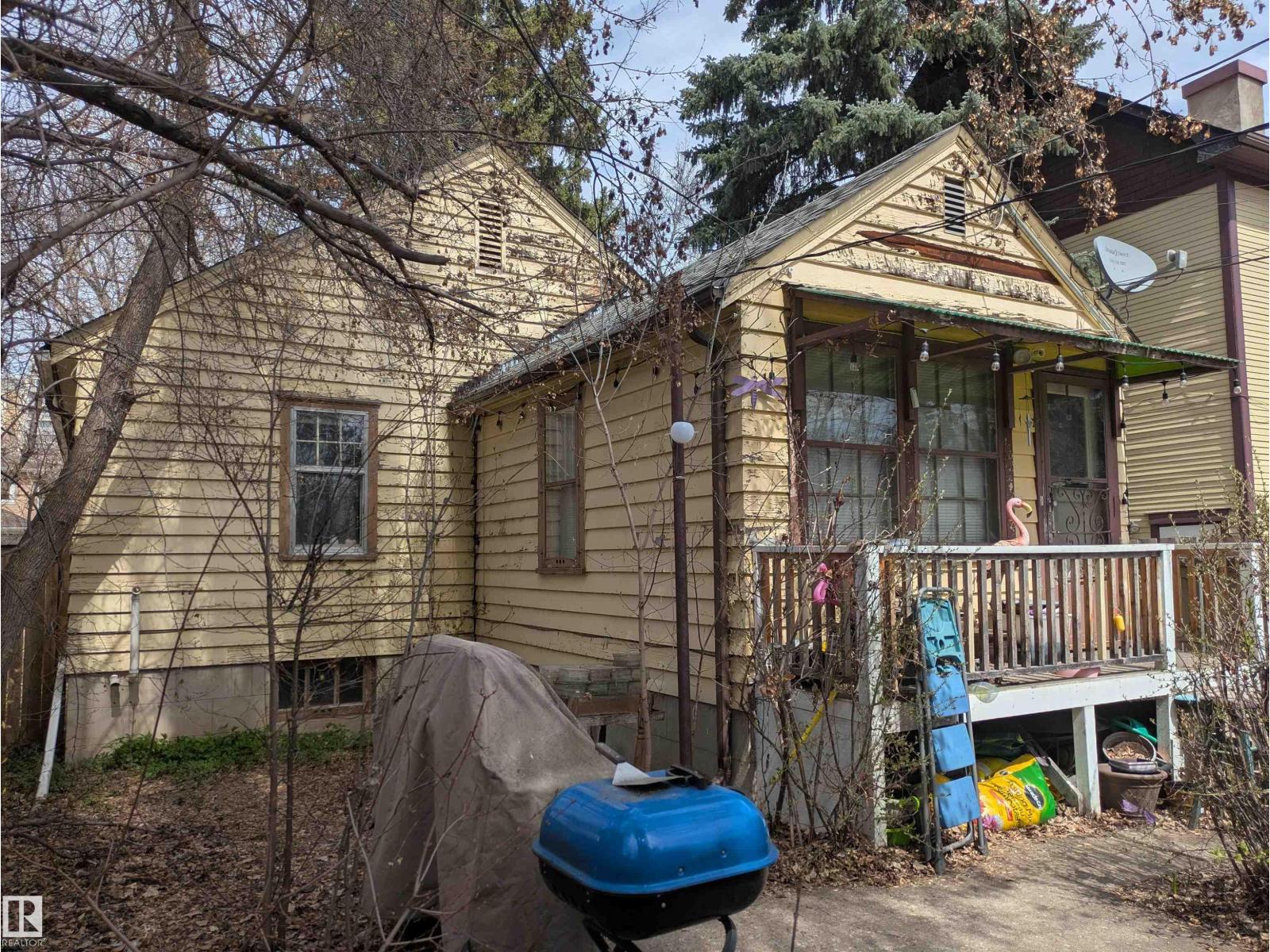 11021 80 Av NW, Edmonton, Alberta  T6G 0R2 - Photo 3 - E4474521