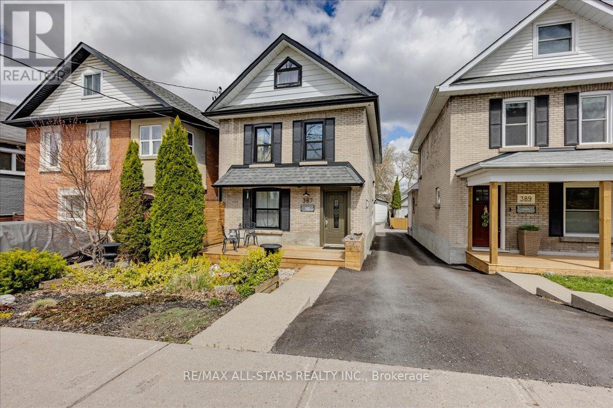 MAIN FLOOR - 387 ONTARIO STREET, Newmarket, Ontario