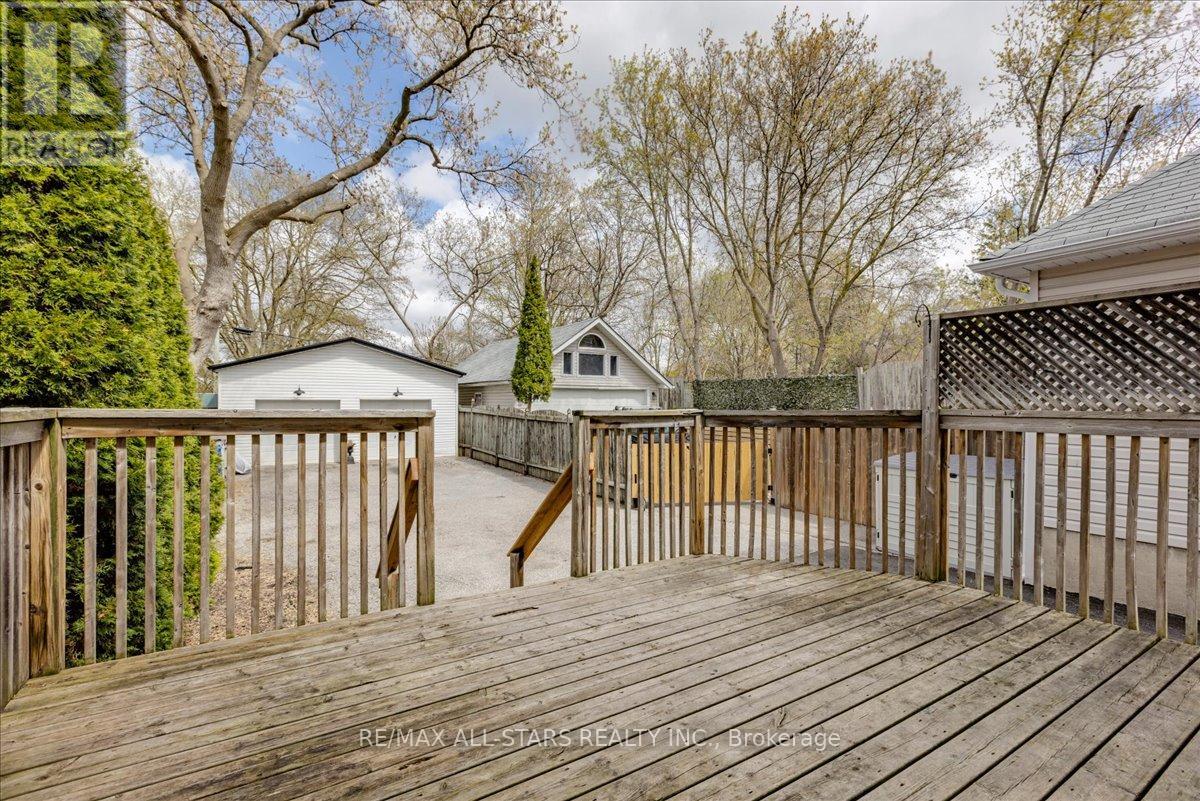 Main Floor - 387 Ontario Street, Newmarket, Ontario  L3Y 2K5 - Photo 3 - N13038544