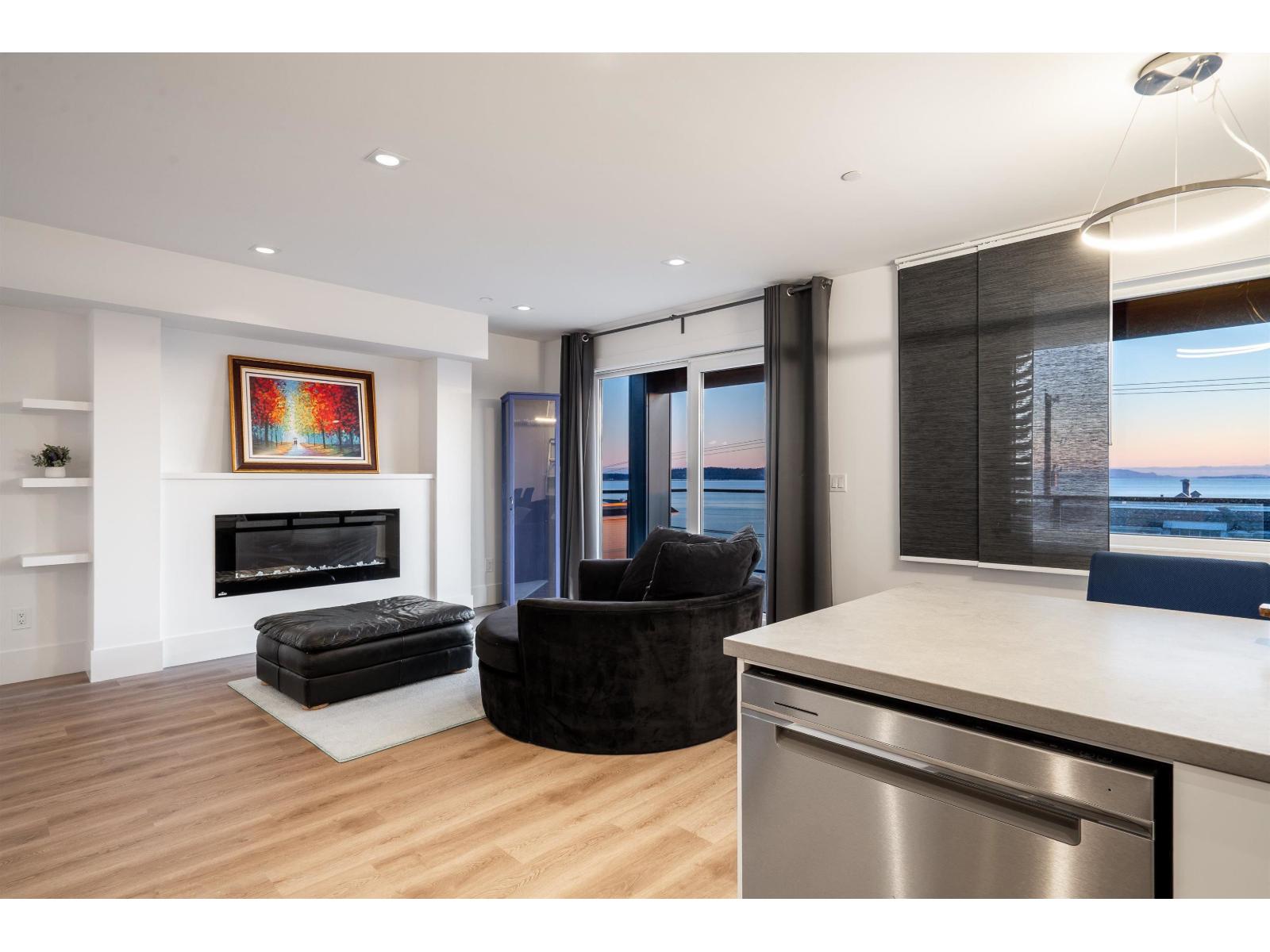 suite 15310 VICTORIA, White Rock, British Columbia
