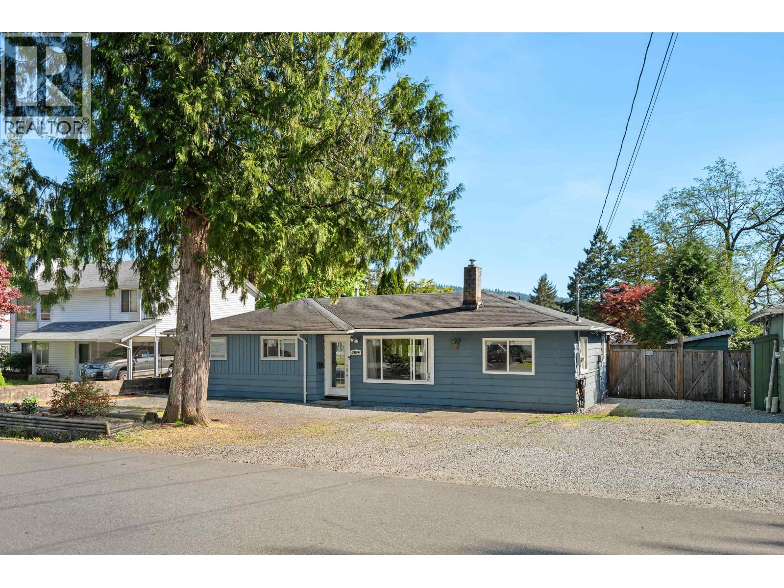 24898 122 Avenue, Maple Ridge, British Columbia  V4R 2A1 - Photo 2 - R3120349