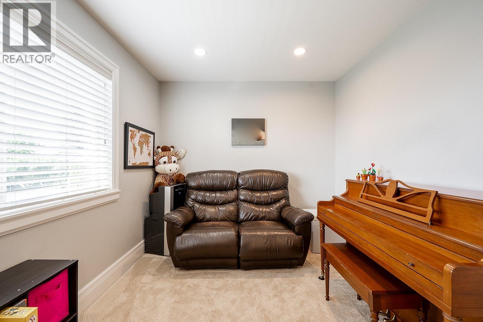 374 Simpson Street, New Westminster, British Columbia  V3L 3J9 - Photo 23 - R3120528