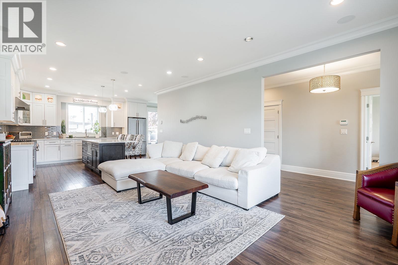 374 Simpson Street, New Westminster, British Columbia  V3L 3J9 - Photo 4 - R3120528