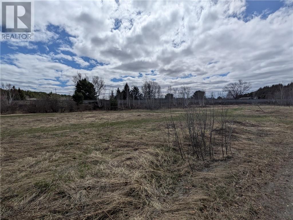 25 Savard Road, Wahnapitae, Ontario  P0M 3C0 - Photo 5 - 2127542