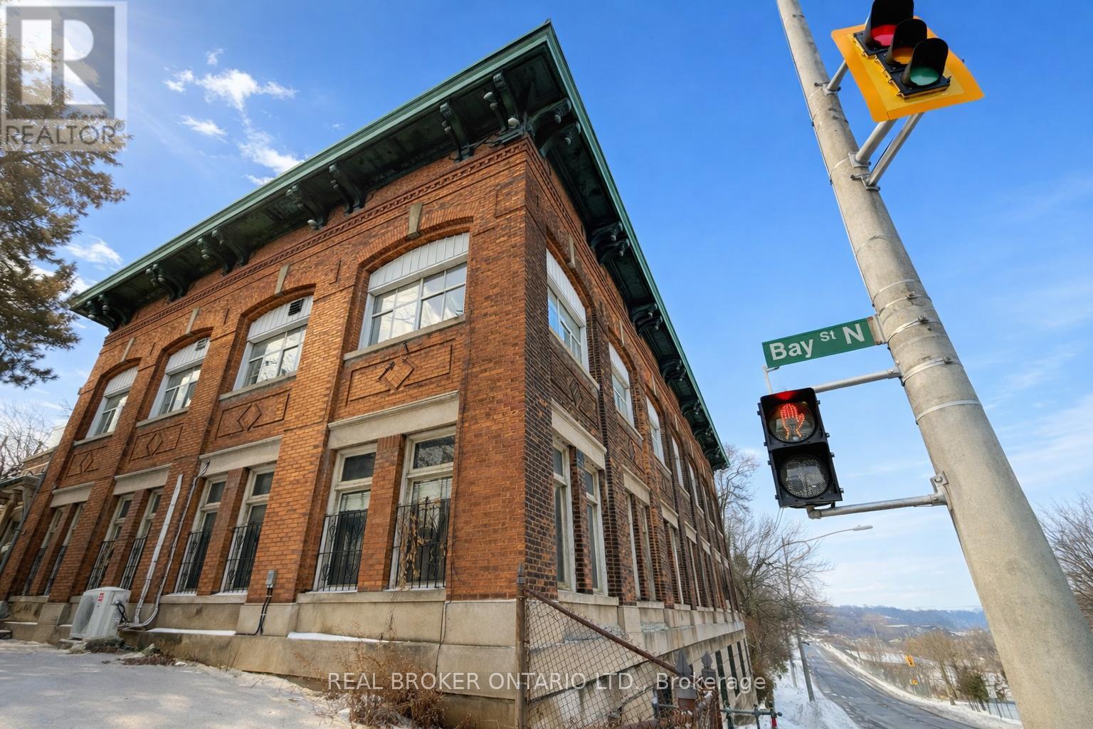 B - 231 Bay Street N, Hamilton, Ontario  L8R 2R1 - Photo 10 - X12869358